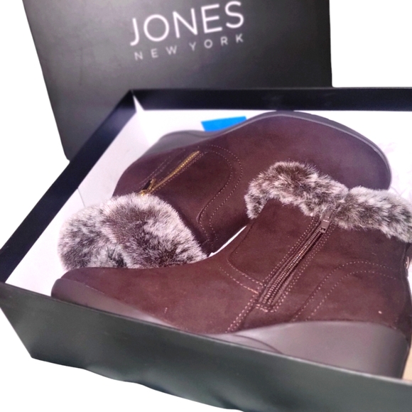 Jones New York - Womens boots size 8 - brown - Picture 2 of 8